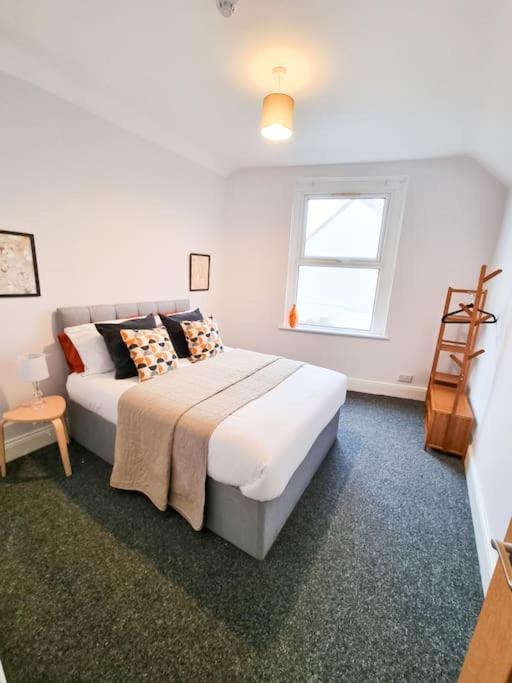 Apartment Stunning Flat Close To Swansea
