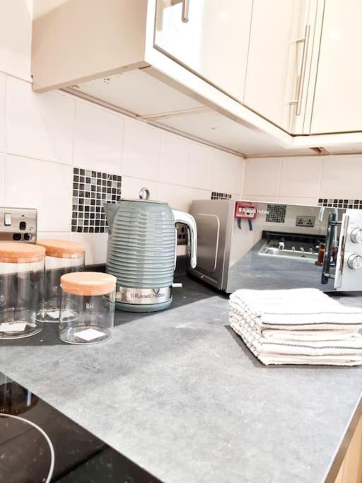 Apartment Stunning Flat Close To *